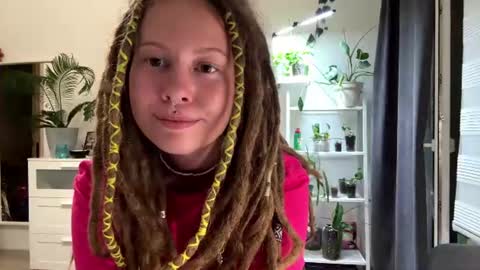 Snapshot of lauramezey chatting on July 30, 5:01 pm Cassy online show from July 30, 5:01 pm