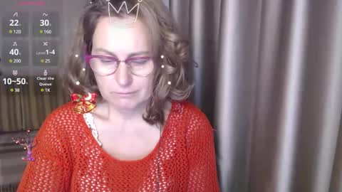 Snapshot of lauraoven1 chatting on December 5, 1:17 pm Lauraoven1 online show from December 5, 1:17 pm