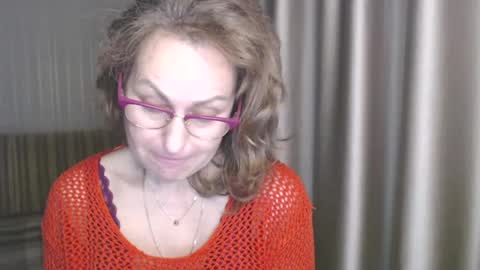 Snapshot of lauraoven1 chatting on January 9, 6:26 pm Lauraoven1 online show from January 9, 6:26 pm
