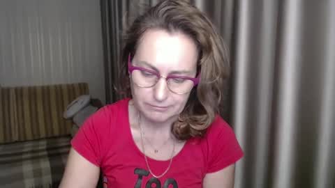 Snapshot of lauraoven1 chatting on January 12, 3:03 pm Lauraoven1 online show from January 12, 3:03 pm
