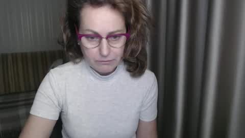 Snapshot of lauraoven1 chatting on January 13, 12:35 pm Lauraoven1 online show from January 13, 12:35 pm
