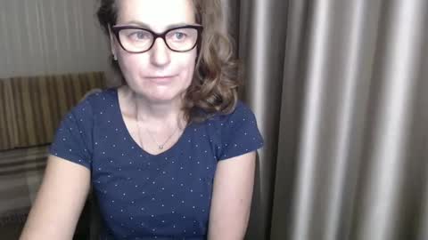 Snapshot of lauraoven1 chatting on January 17, 4:36 pm Lauraoven1 online show from January 17, 4:36 pm