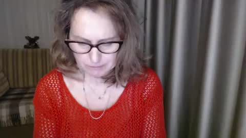 Snapshot of lauraoven1 chatting on March 2, 4:42 pm Lauraoven1 online show from March 2, 4:42 pm