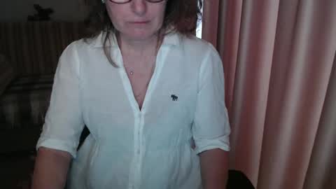 Snapshot of lauraoven1 chatting on March 4, 12:55 pm Lauraoven1 online show from March 4, 12:55 pm