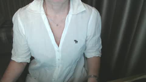 Snapshot of lauraoven1 chatting on March 4, 3:59 pm Lauraoven1 online show from March 4, 3:59 pm
