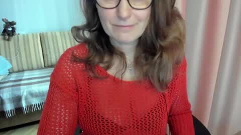 Lauraoven1 online show from March 26, 8:09 am