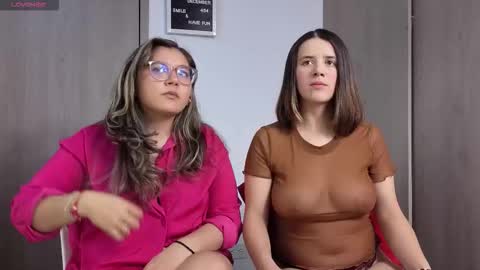 Snapshot of laurasex_21 chatting on December 14, 9:08 pm Laura online show from December 14, 9:08 pm