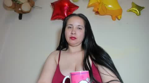 Snapshot of laureen777 chatting on March 2, 12:01 pm laureen777 online show from March 2, 12:01 pm