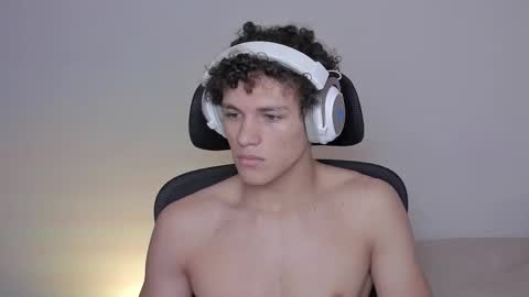 Laureent online show from October 15, 8:58 am