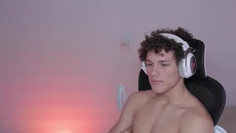 Laureent online show from October 17, 8:39 am