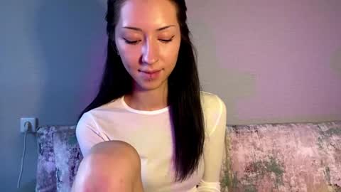 laurelimaino online show from July 8, 4:44 pm