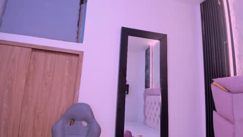 Snapshot of laurem_paulette chatting on October 13, 7:58 pm Laurem online show from October 13, 7:58 pm