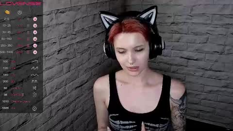 Snapshot of lauren_raquel chatting on May 24, 6:24 pm Eva online show from May 24, 6:24 pm