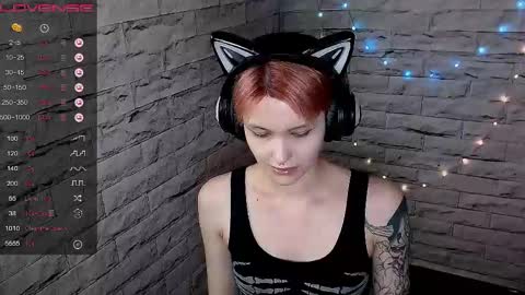 Snapshot of lauren_raquel chatting on May 30, 6:27 pm Eva online show from May 30, 6:27 pm