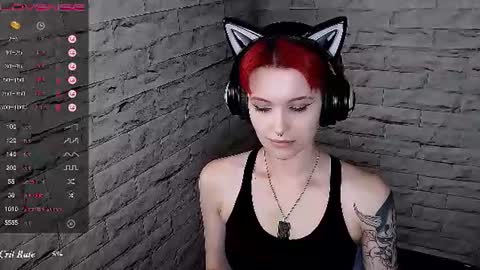 Snapshot of lauren_raquel chatting on June 17, 6:42 pm Eva online show from June 17, 6:42 pm