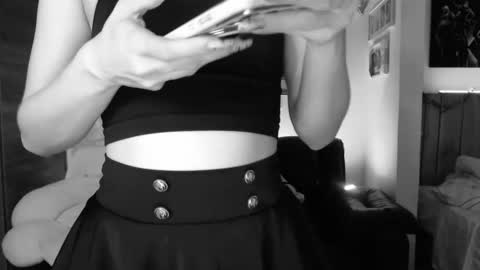 Snapshot of lauren_sweet7 chatting on December 9, 12:34 am Lauren online show from December 9, 12:34 am