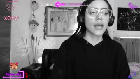 Snapshot of lauren_sweet7 chatting on December 31, 6:48 am Lauren online show from December 31, 6:48 am