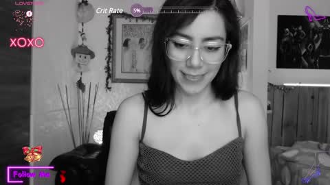 Snapshot of lauren_sweet7 chatting on January 1, 9:49 am Lauren online show from January 1, 9:49 am