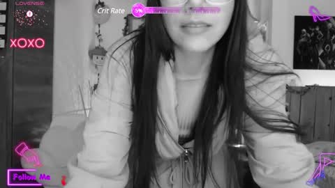 Snapshot of lauren_sweet7 chatting on February 4, 9:07 am Lauren online show from February 4, 9:07 am