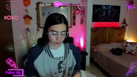 Snapshot of lauren_sweet7 chatting on March 4, 9:18 am Lauren online show from March 4, 9:18 am