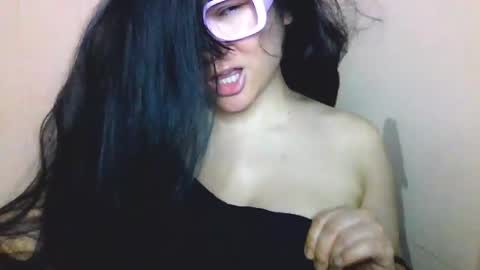 onlyfan laureng7 - 7 laureng2 online show from April 30, 11:49 am