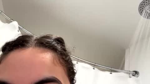 laurenivy online show from April 8, 3:28 am