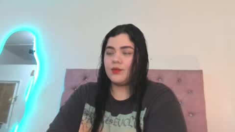 laurenlaine online show from March 3, 6:36 pm