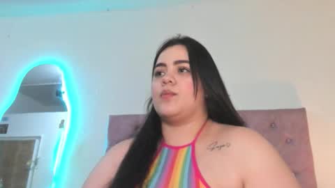 laurenlaine online show from May 19, 9:54 pm