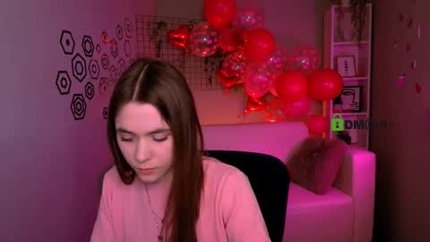 Laure online show from February 13, 10:33 am