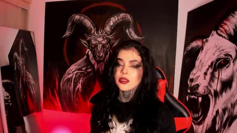 Snapshot of laurenrousexx chatting on April 24, 10:23 pm LAUREN INDEPENDENT MODEL HELP ME REACH 100 LIKES PLS online show from April 24, 10:23 pm