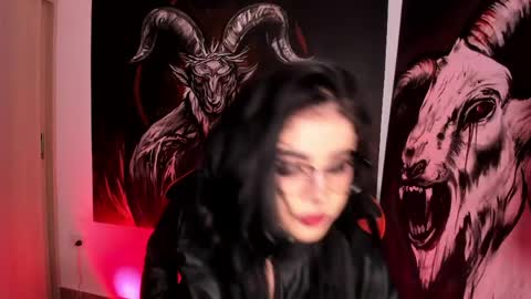 Snapshot of laurenrousexx chatting on May 16, 11:57 pm LAUREN INDEPENDENT MODEL HELP ME REACH 100 LIKES PLS online show from May 16, 11:57 pm