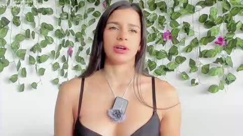 Snapshot of laurensmith9 chatting on February 22, 2:04 pm laurensmith9 online show from February 22, 2:04 pm