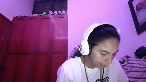 Snapshot of laurent0502 chatting on December 3, 2:25 am Laurent online show from December 3, 2:25 am