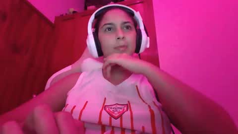 Snapshot of laurent0502 chatting on December 6, 5:09 am Laurent online show from December 6, 5:09 am