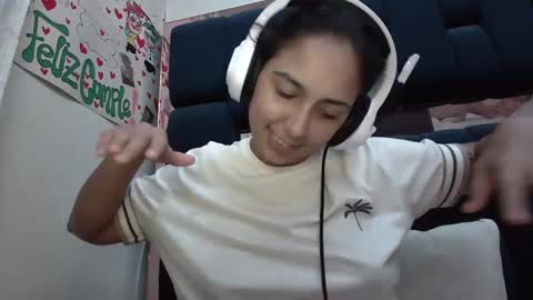 Snapshot of laurent0502 chatting on December 12, 5:31 am Laurent online show from December 12, 5:31 am