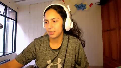 Snapshot of laurent0502 chatting on January 11, 10:40 pm Laurent online show from January 11, 10:40 pm