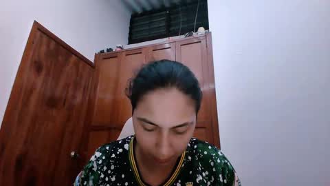 Snapshot of laurent0502 chatting on January 17, 4:17 am Laurent online show from January 17, 4:17 am