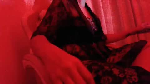 Snapshot of laurent0502 chatting on February 2, 4:48 am Laurent online show from February 2, 4:48 am