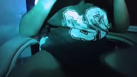 Snapshot of laurent0502 chatting on February 16, 6:43 am Laurent online show from February 16, 6:43 am