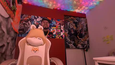 Snapshot of laurent0502 chatting on October 17, 4:04 am Laurent online show from October 17, 4:04 am