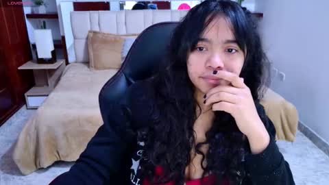 laurent online show from September 19, 3:19 am