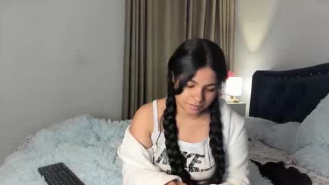 daniela angel     online show from May 12, 10:23 am