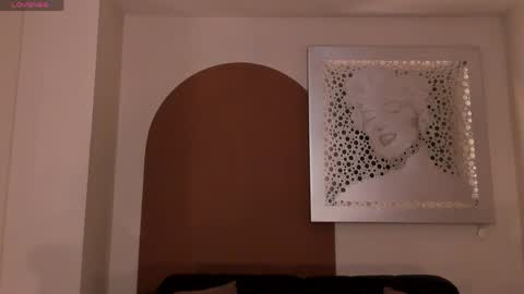 Snapshot of laurentrosse1 chatting on April 20, 9:05 pm Laurent Rosse online show from April 20, 9:05 pm