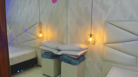 Laurent online show from January 10, 10:39 am