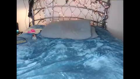 Lauren online show from November 4, 11:15 pm