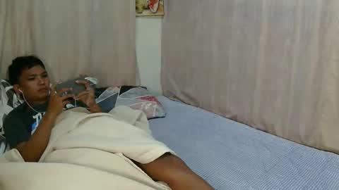 Dallas Hooter Edmonson online show from February 11, 3:06 pm