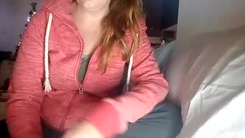 Snapshot of lauriehotxxx chatting on January 2, 5:29 pm lauriehotxxx online show from January 2, 5:29 pm