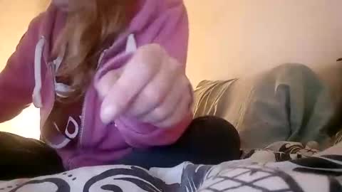 lauriehotxxx online show from December 17, 4:13 pm