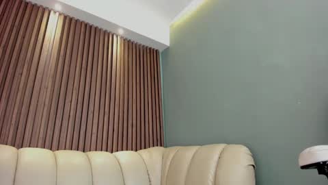 Lau Roberts online show from February 21, 7:01 am