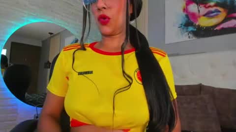 Lauryn online show from July 1, 12:29 pm